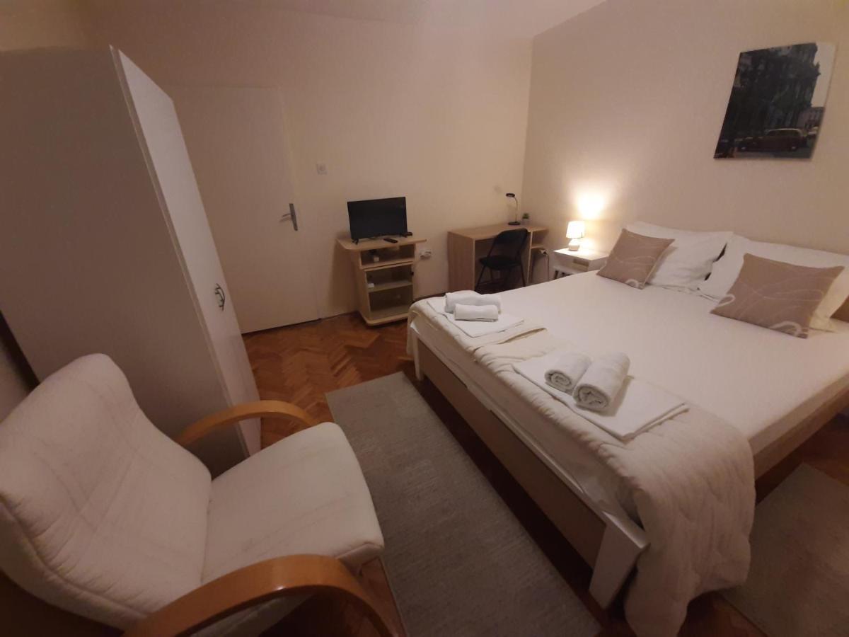 Haus Apartman Zajecar M&L Εξωτερικό φωτογραφία