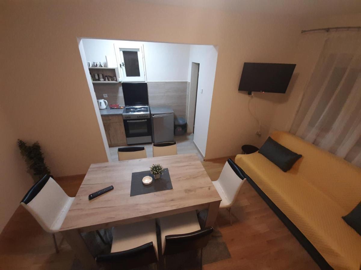 Haus Apartman Zajecar M&L Εξωτερικό φωτογραφία