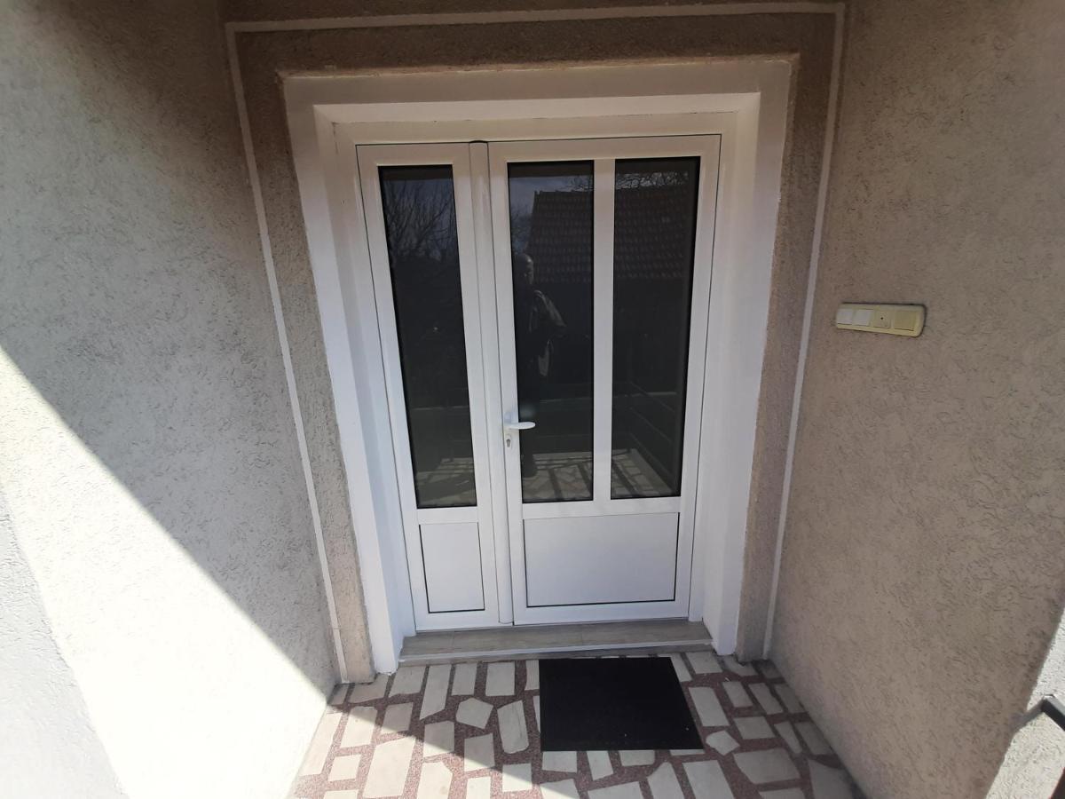 Haus Apartman Zajecar M&L Εξωτερικό φωτογραφία