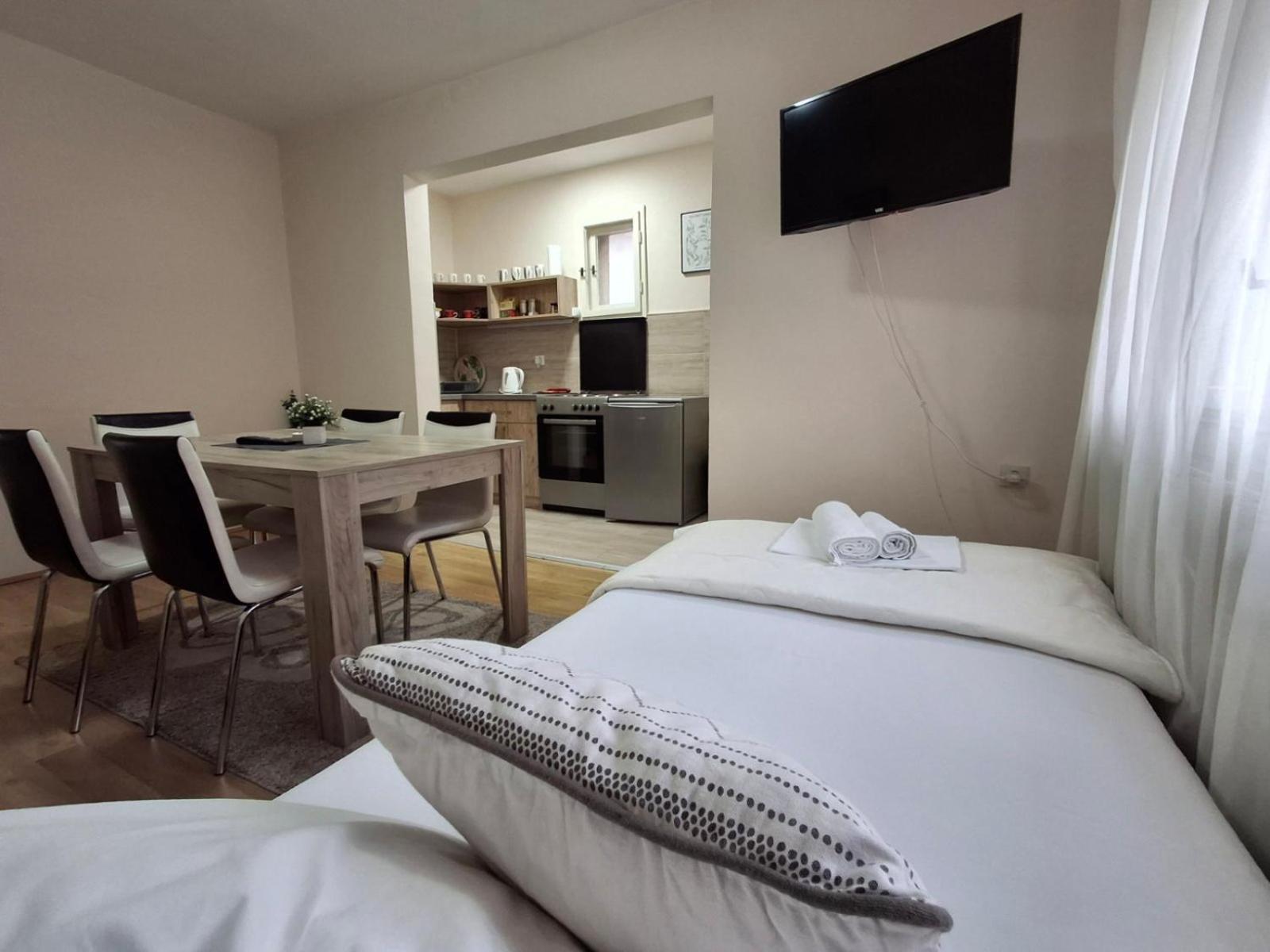 Haus Apartman Zajecar M&L Δωμάτιο φωτογραφία