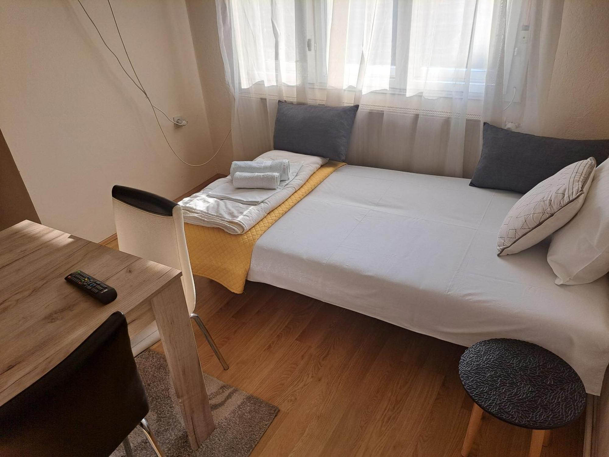 Haus Apartman Zajecar M&L Δωμάτιο φωτογραφία