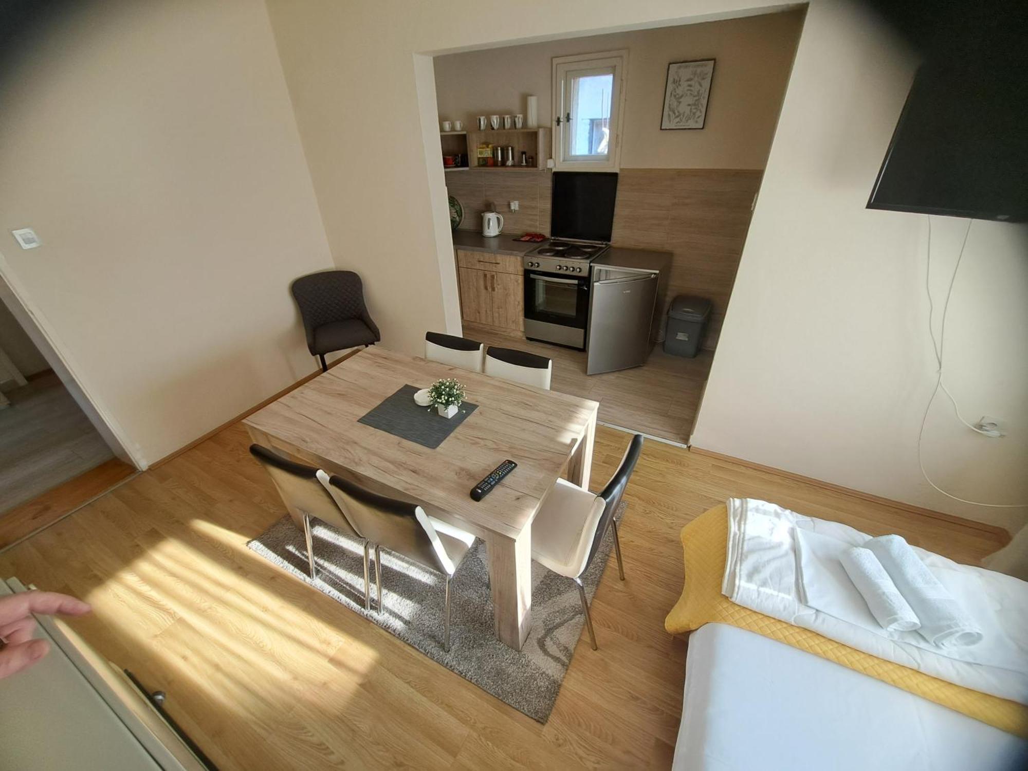 Haus Apartman Zajecar M&L Δωμάτιο φωτογραφία