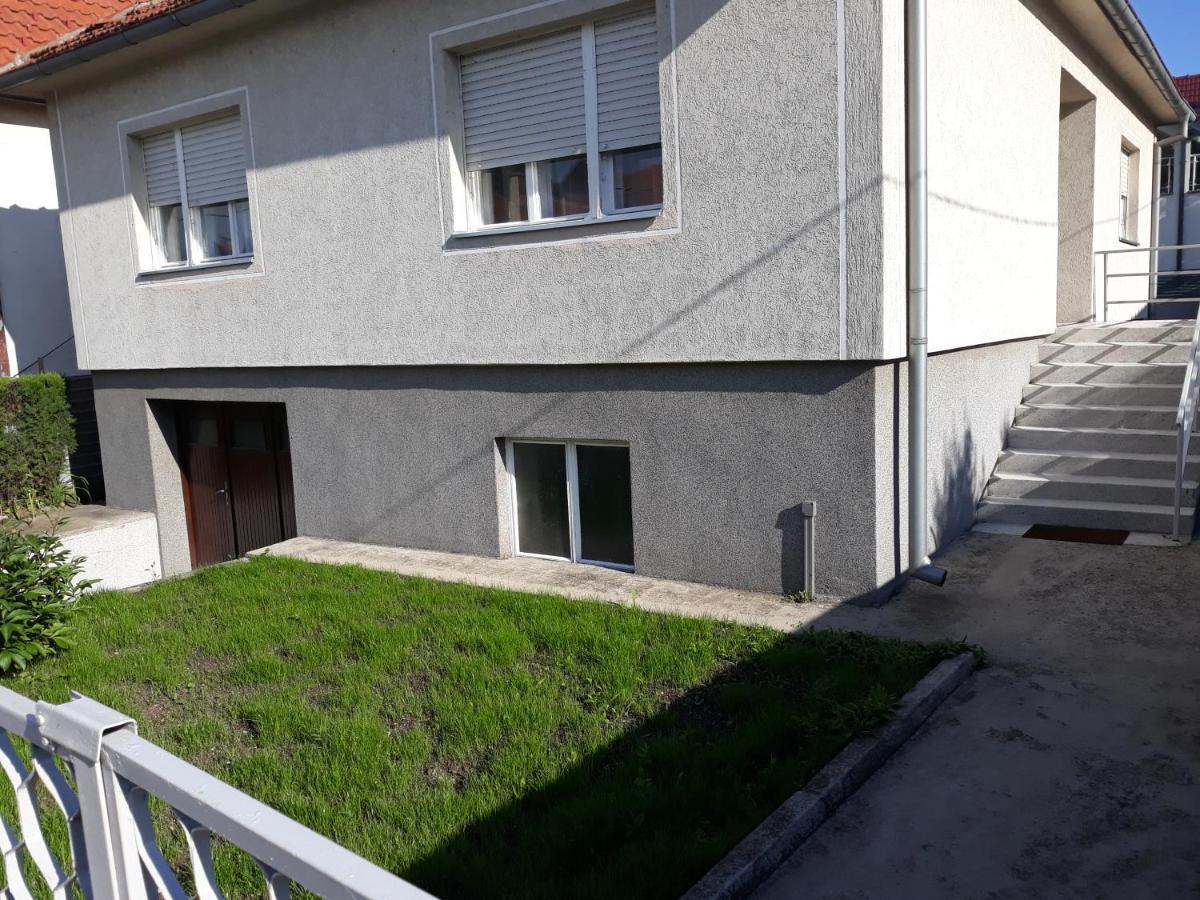 Haus Apartman Zajecar M&L Εξωτερικό φωτογραφία